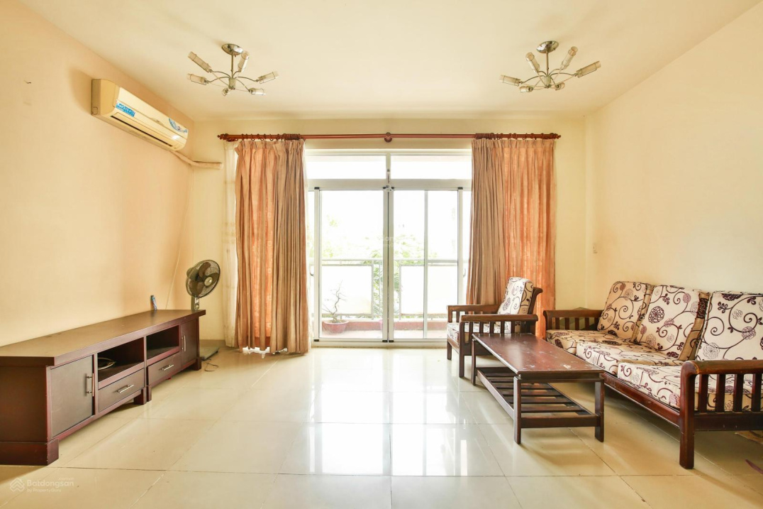 Large 3-Bedroom Apartment Near My Dinh Market