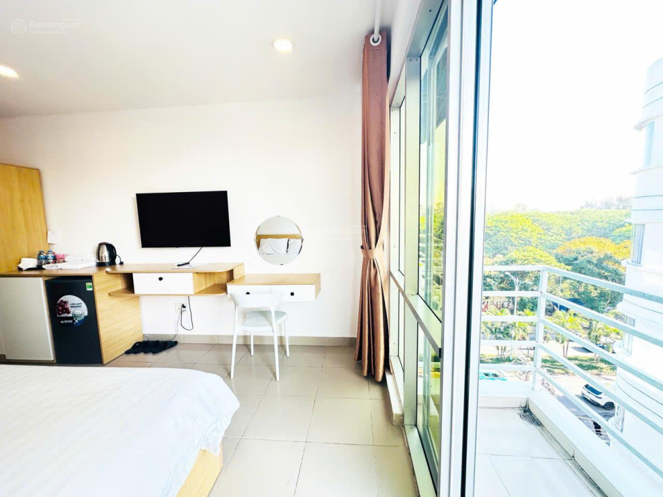 Modern Studio Near Trung Son Roundabout with Convenient Location