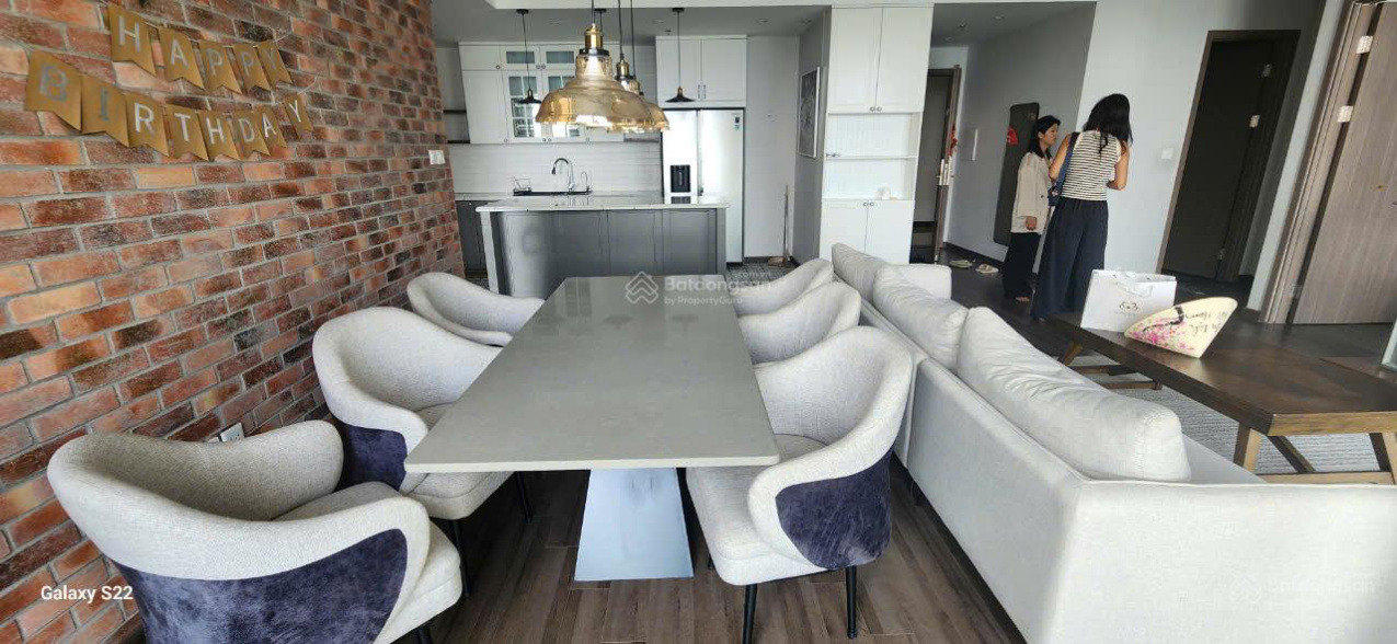 Fully Furnished 3-Bedroom Apartment with High-End Amenities