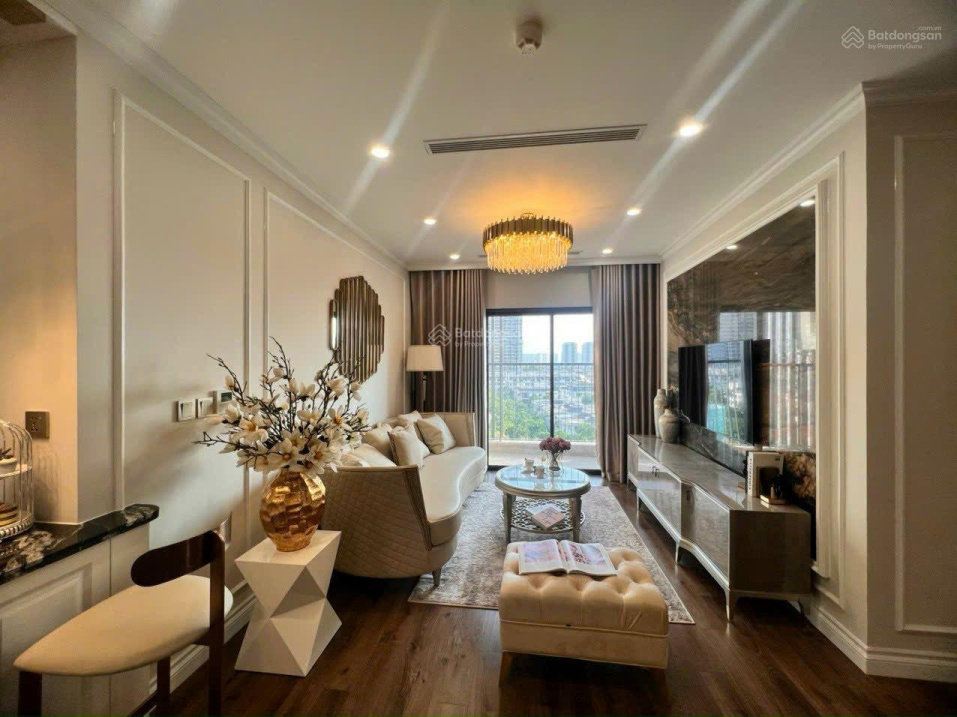 Modern 2-bedroom apartment in Thái Hà