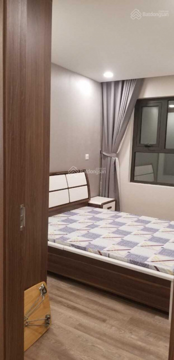 High Floor Trang An Apartment with City Views