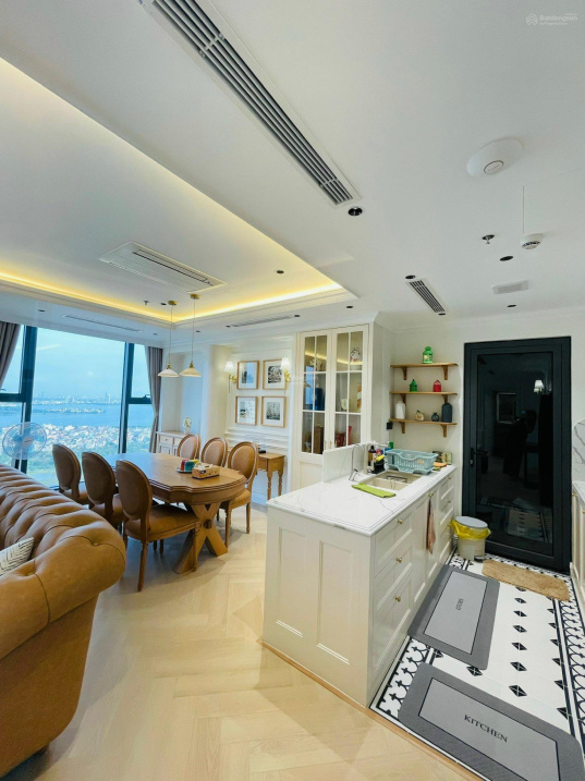 1-2 Bedroom Apartment with Flexible Furnishing Options