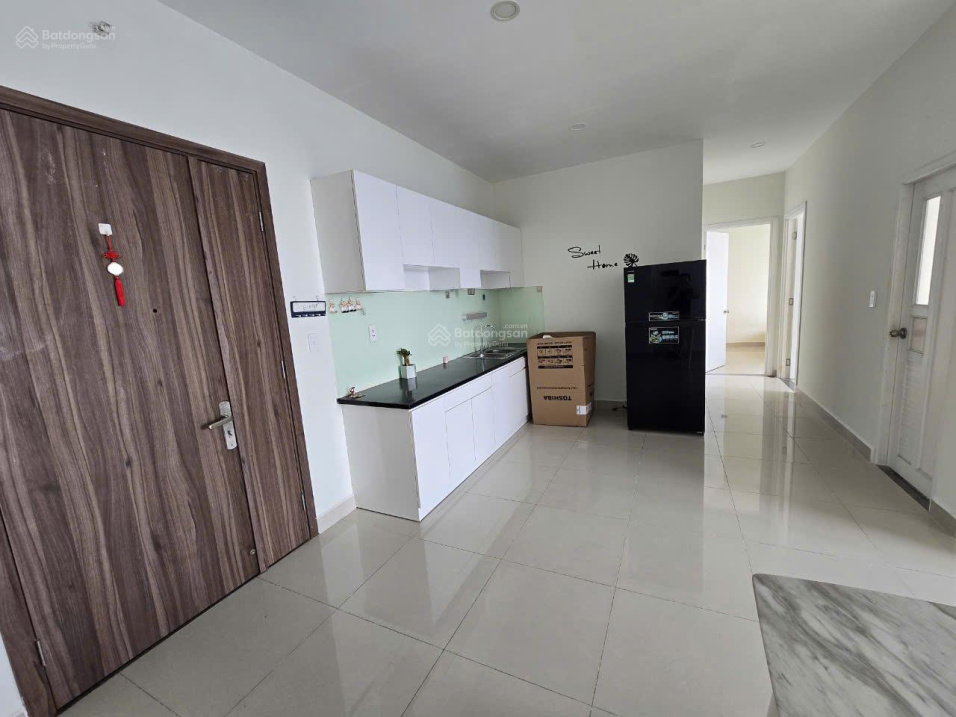 2 Bedroom Apartment with Furniture at Topaz Elite