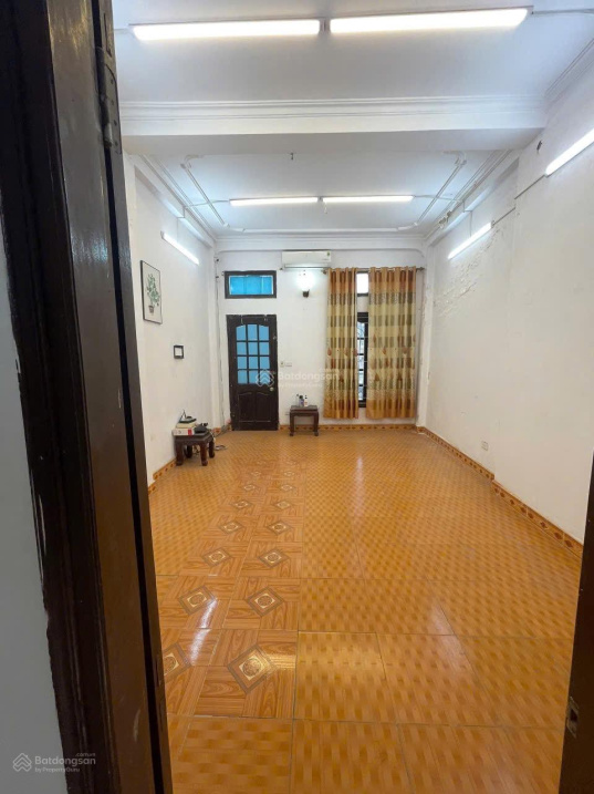 4-Floor Townhouse with 3 Bedrooms in Hoang Mai