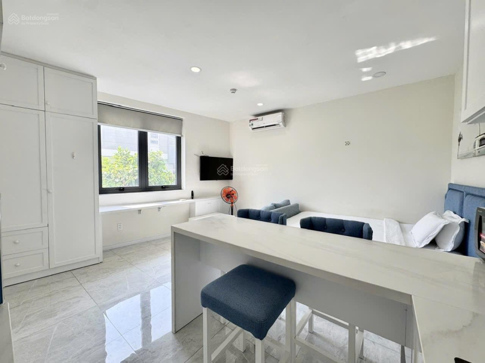 Compact Studio Apartment in Urban Location