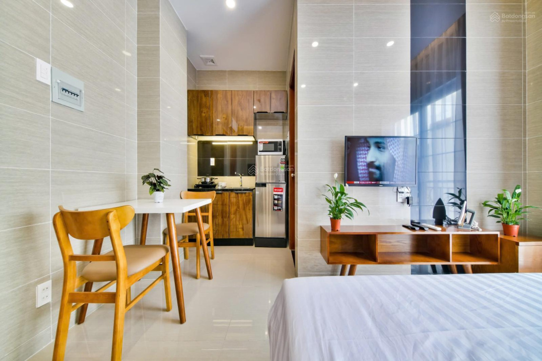 Modern Studio Apartment with Kitchen and AC