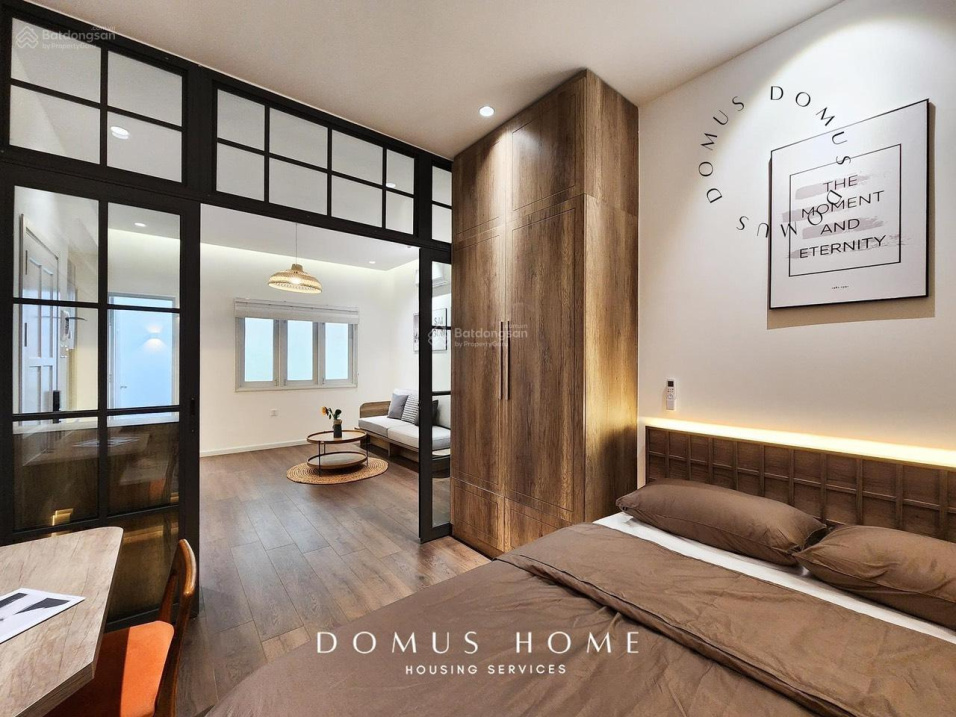 Modern Studio with Designer Interior and Full Amenities