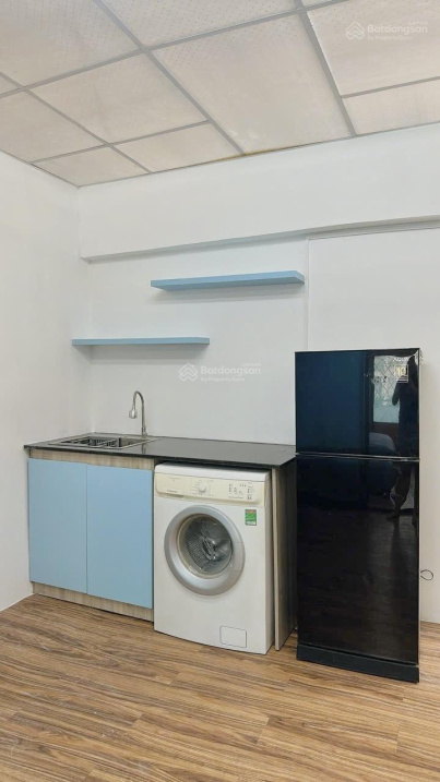 Modern Studio with Balcony in District 1