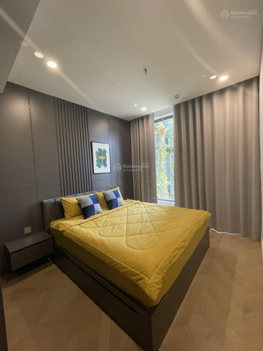 Modern 2-bedroom apartment with designer interior