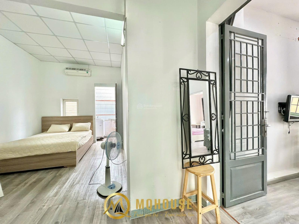 Modern Studio Apartment in District 1 Dakao