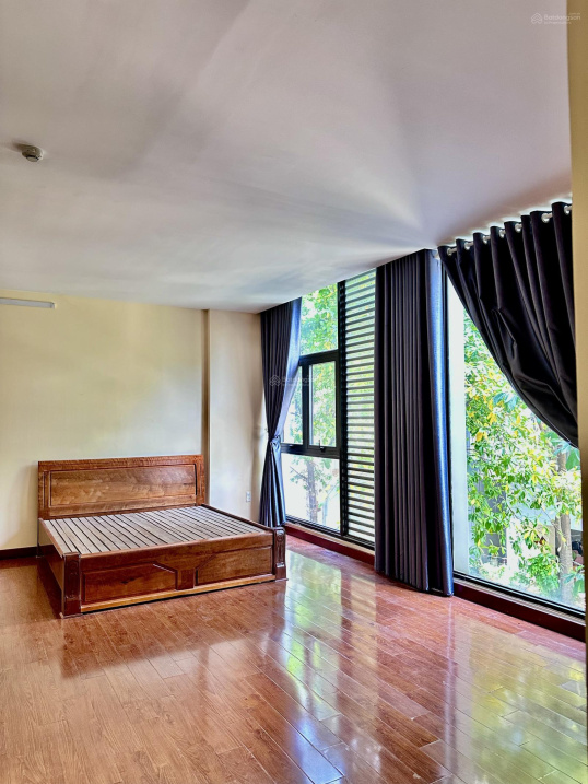 Modern Apartment Near Singapore International School