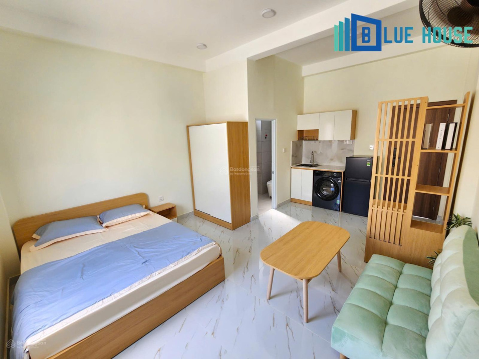 Modern Studio Apartment with Washing Machine and AC