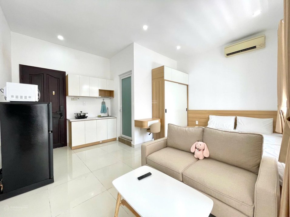 Modern Studio Apartment in Phu Nhuan Center
