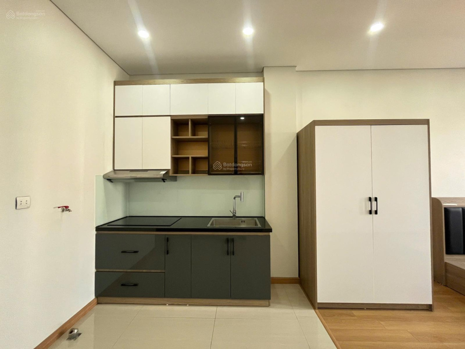 Modern Studio Apartment with Private Washing Machine