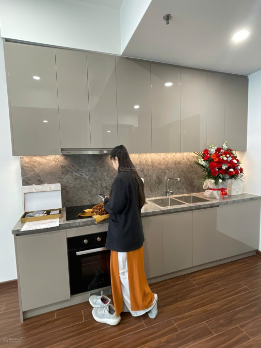 Modern 1-Bedroom Apartment with Pool Access