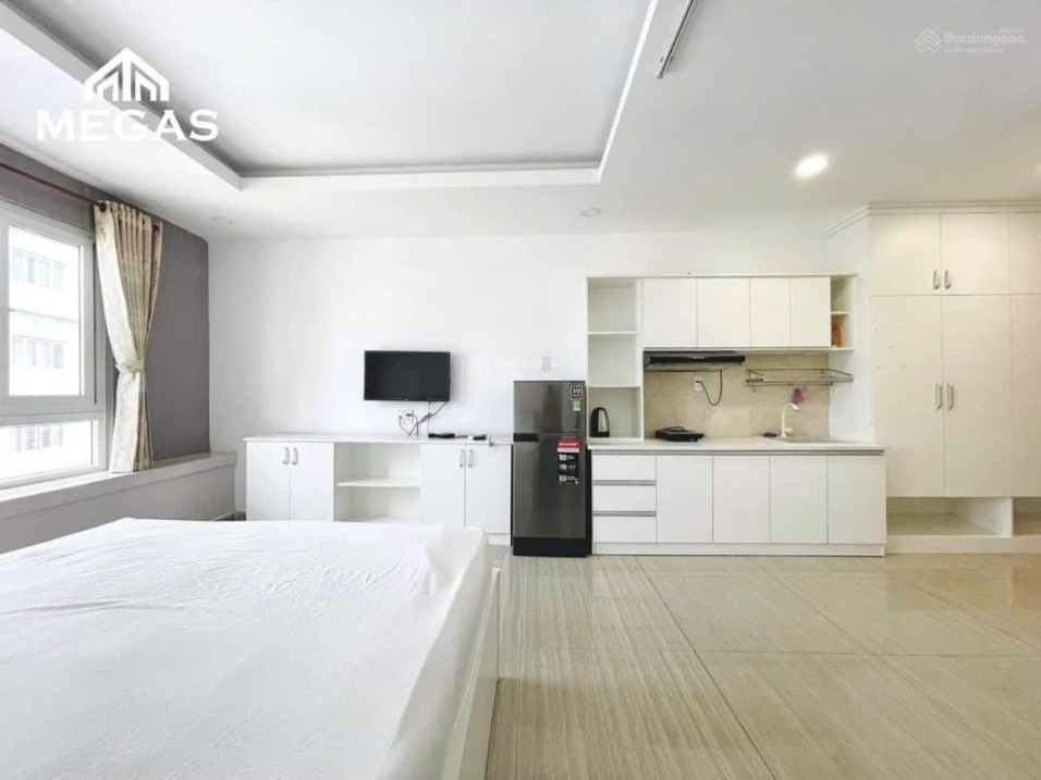 Modern Studio Near Universities with Full Amenities