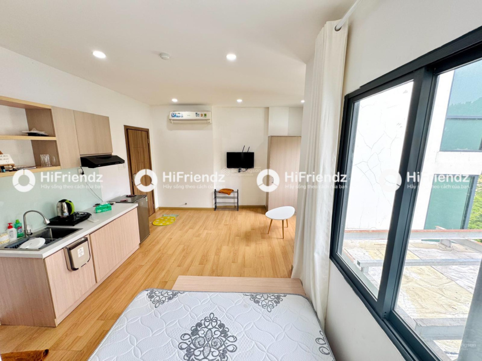 Modern Studio Apartment with Convenient Location