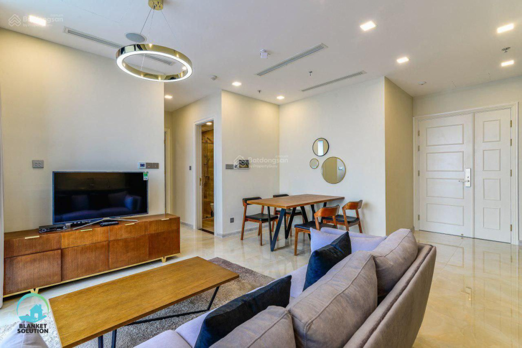 Modern 72m² Apartment with Landmark 81 View
