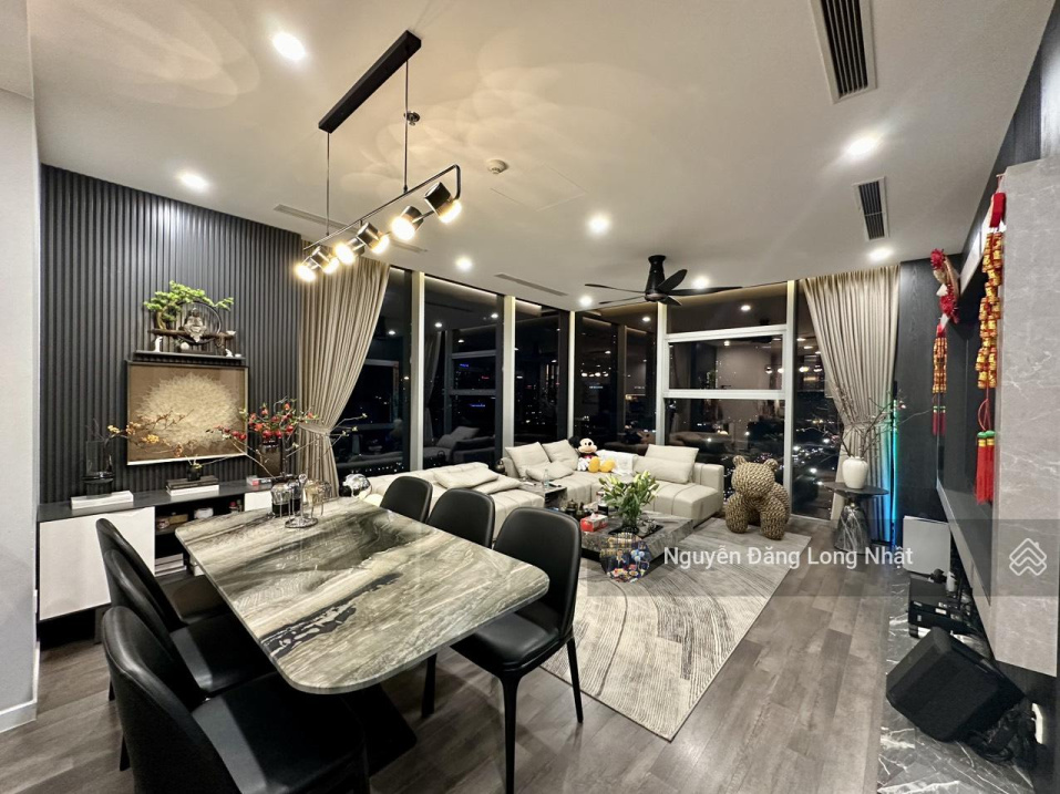 Duplex Apartment at Hoang Thanh Tower with 3 Bedrooms
