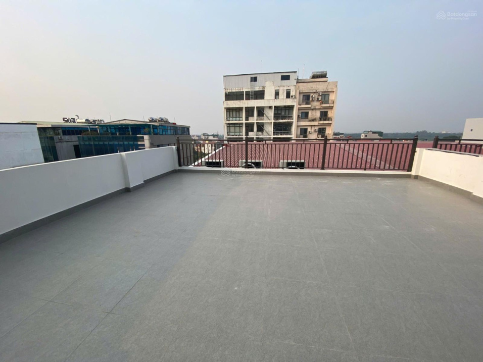 Modern 6-Floor Building with Elevator and Basement