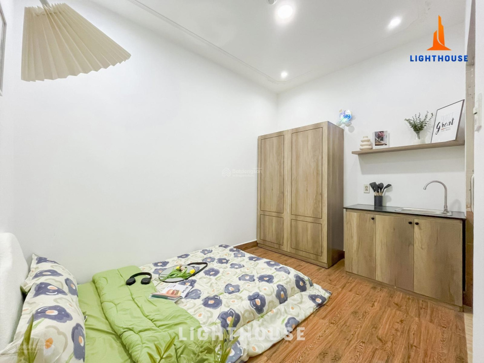 Modern Studio Apartment Near Cong Hoa