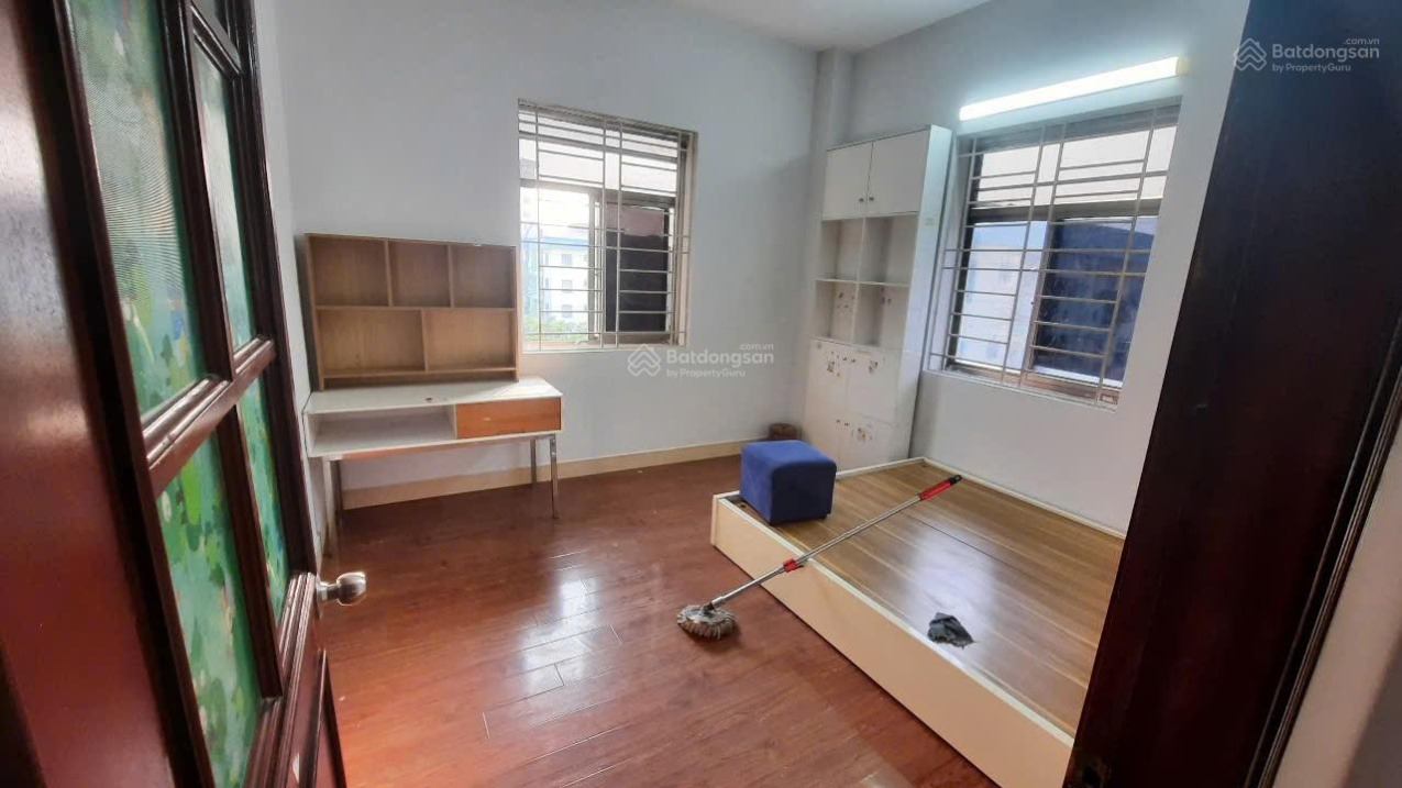 Modern 2-bedroom apartment in Việt Hưng