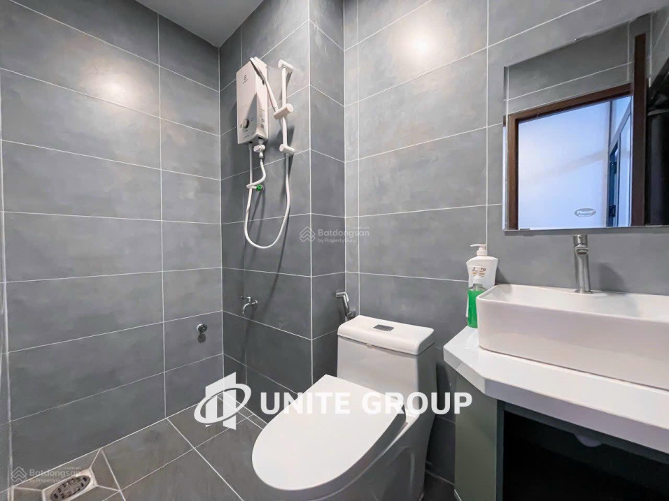 Modern 40m² Studio with Balcony Near Market