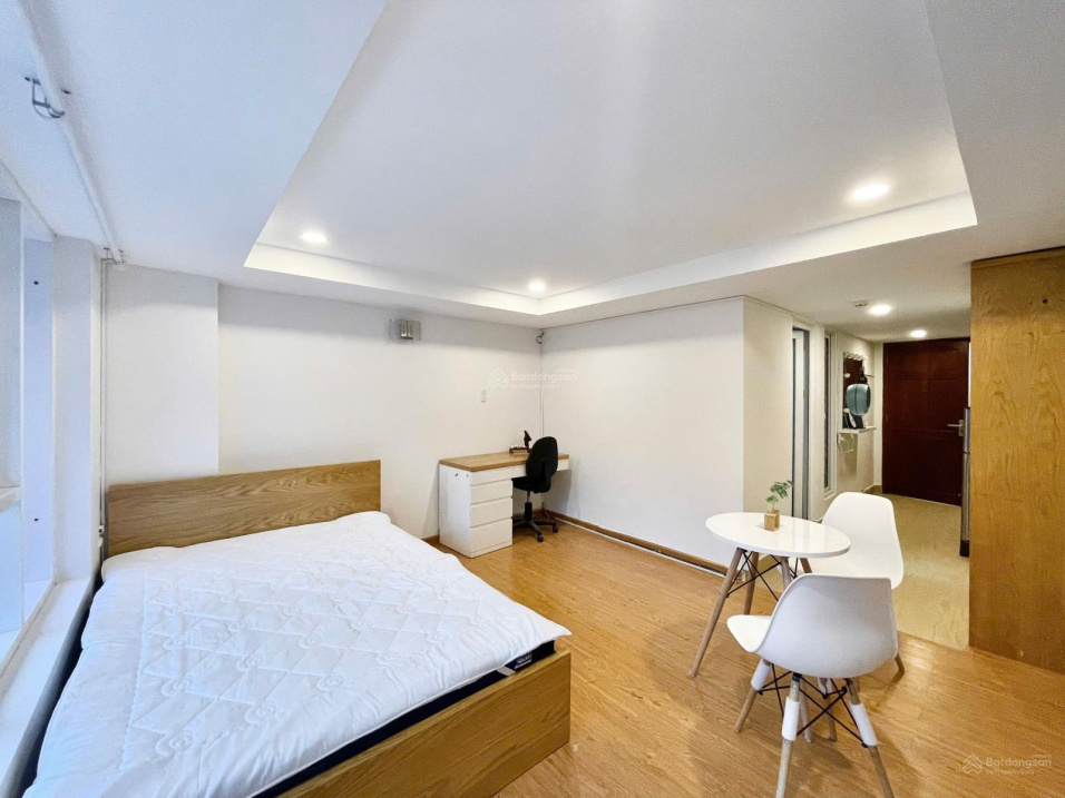 Modern Studio with Quality Furniture Near District 1