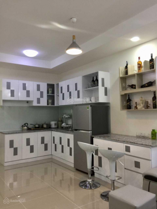 Modern 2BR Metro Apartment with City View