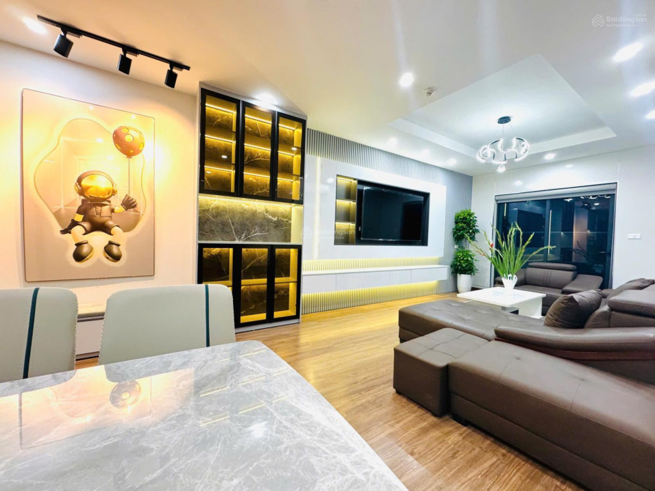 Modern Apartment with Pool in Hanoi
