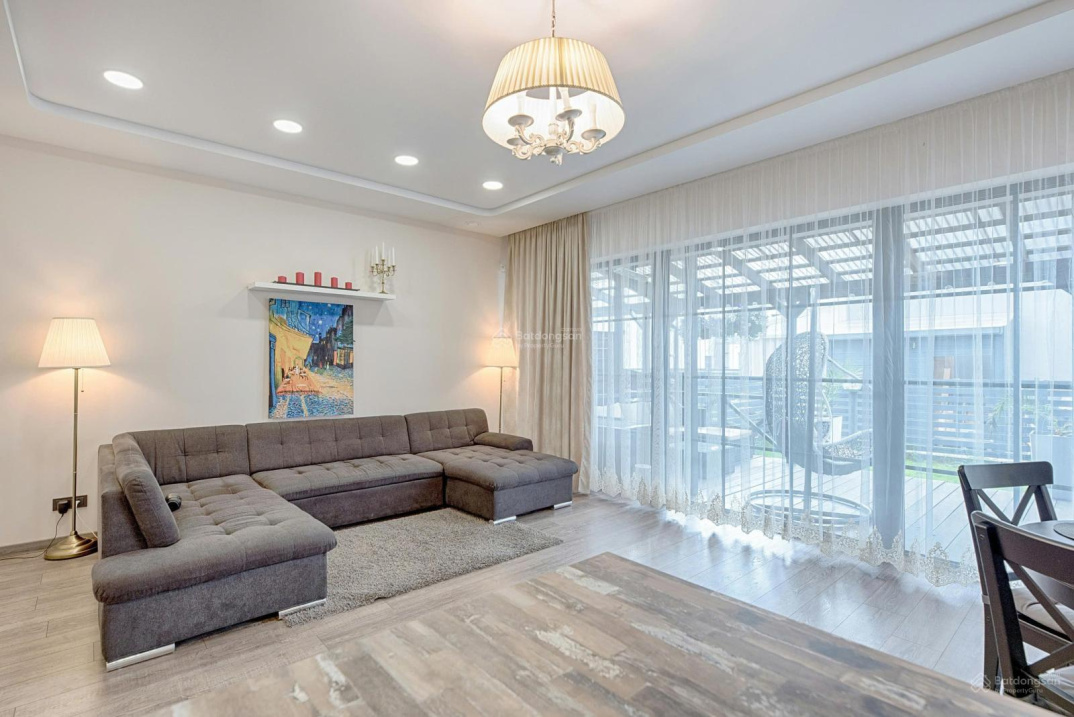 Modern 2-Bed Apartment with Full Furniture