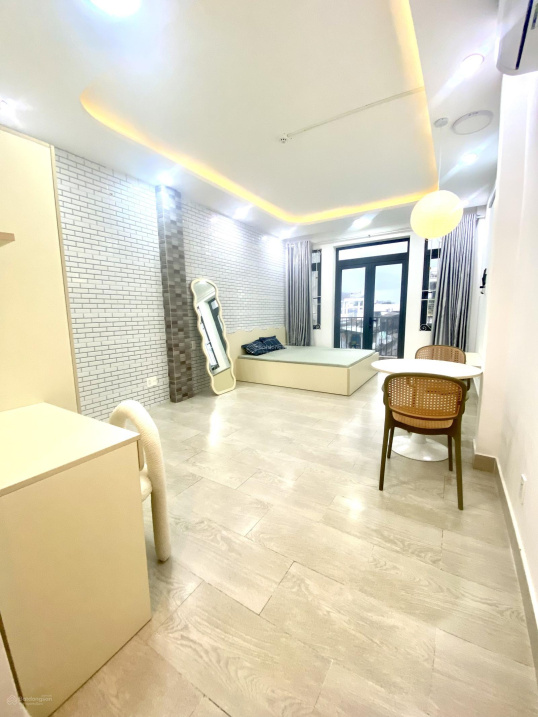 Modern 1BR Studio Apartment in Tan Binh