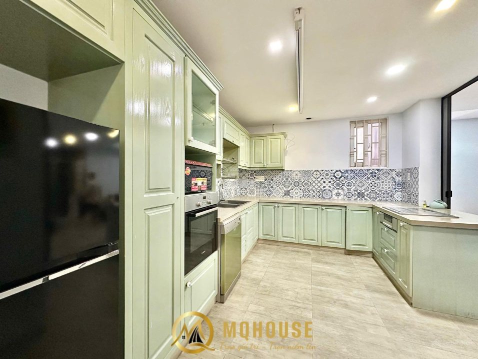 Modern 70m² Apartment Near Tan Dinh Market
