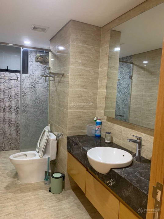 Modern 2-Bed Apartment in Chelsea Residences