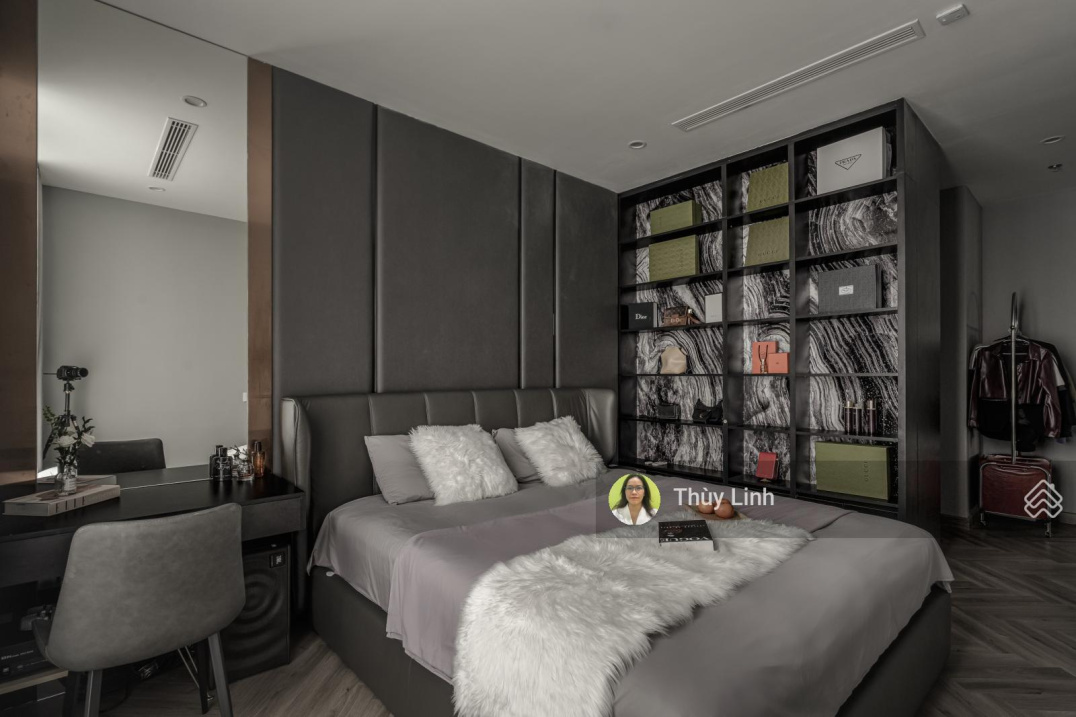 High-floor Corner Apartment with 4 Bedrooms, Fully Furnished