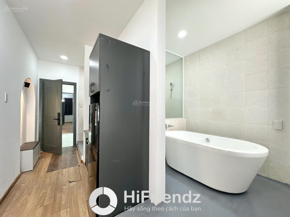 Modern Studio Apartment Near Tao Dan Park
