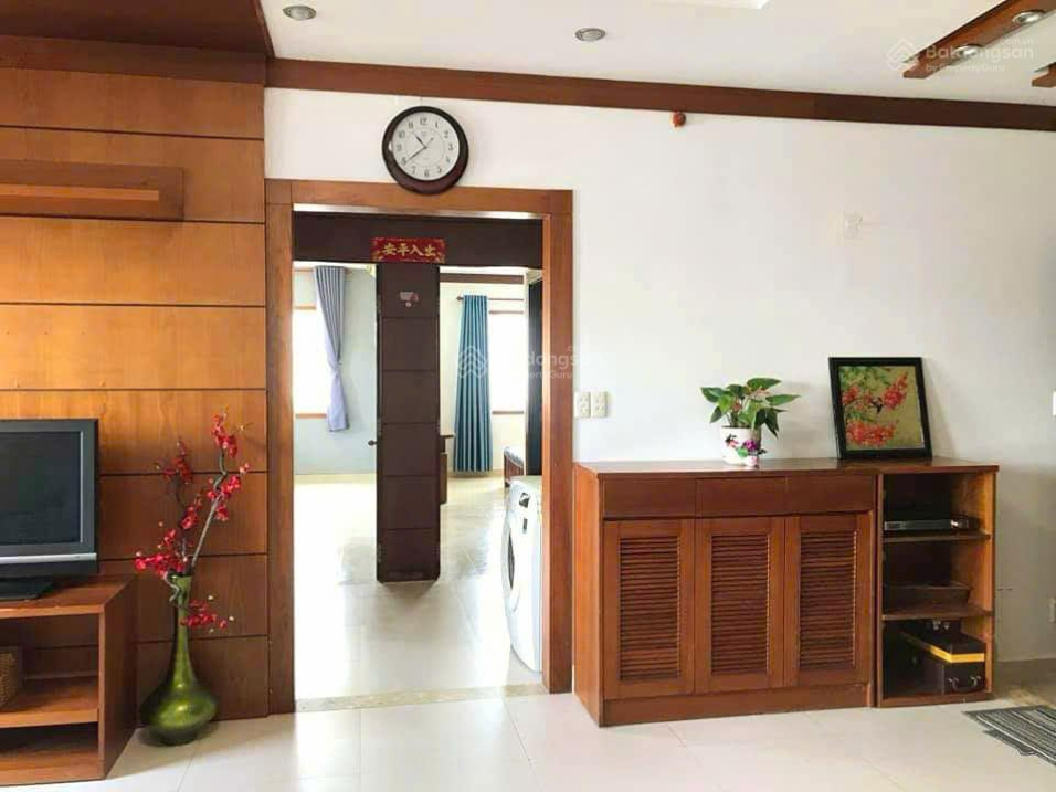 Fully Furnished 3BR Apartment in District 4