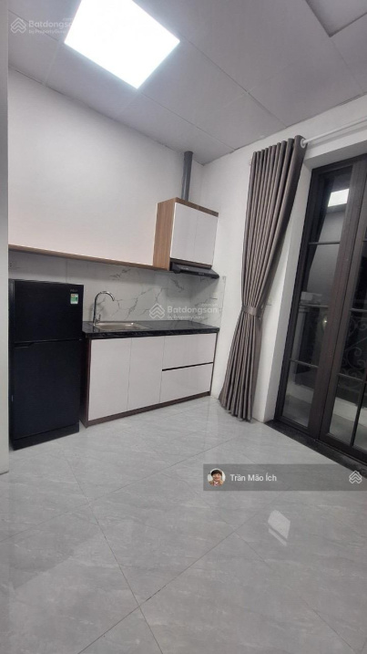 Furnished Studio Apartment with Modern Kitchen