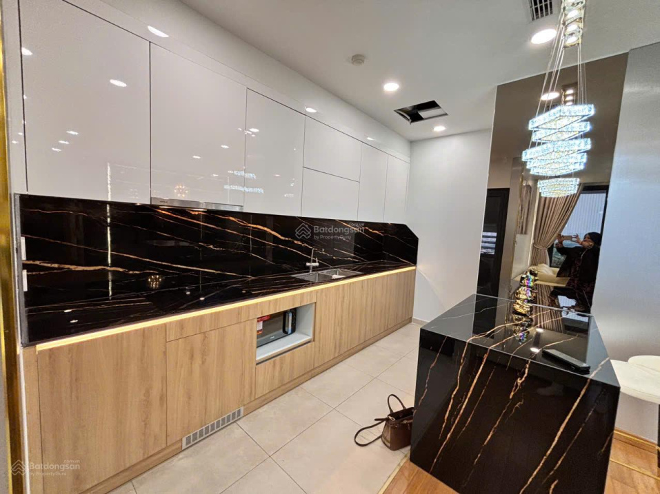Modern Apartment with Designer Interior in My Dinh