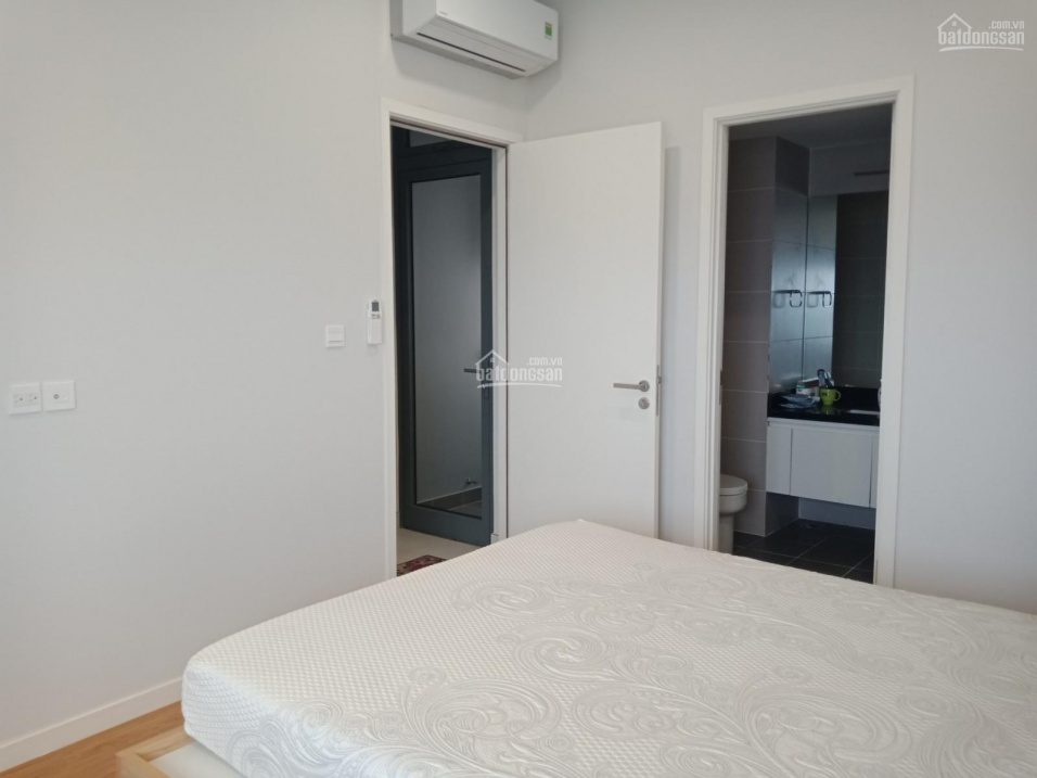 Modern 3 Bedroom Apartment with City View