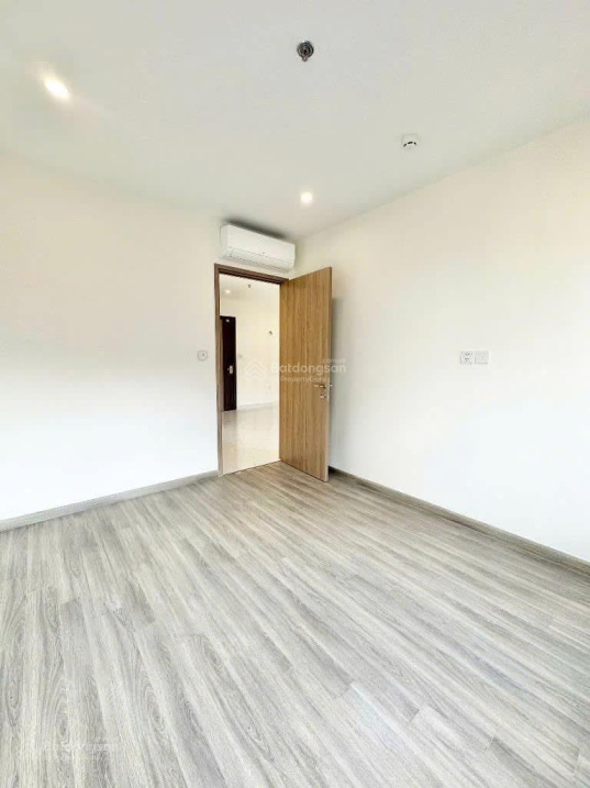 Modern 1-Bedroom Apartment in Vinhomes Grand Park