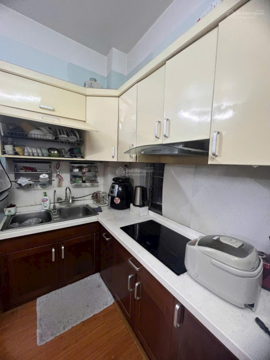 Modern 2-Bed Apartment in Van Quan Complex