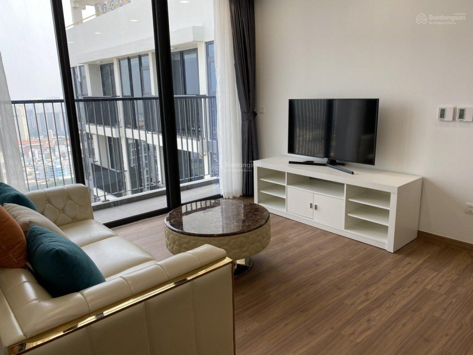 High-rise Apartment with City View near Nguyen Van Linh