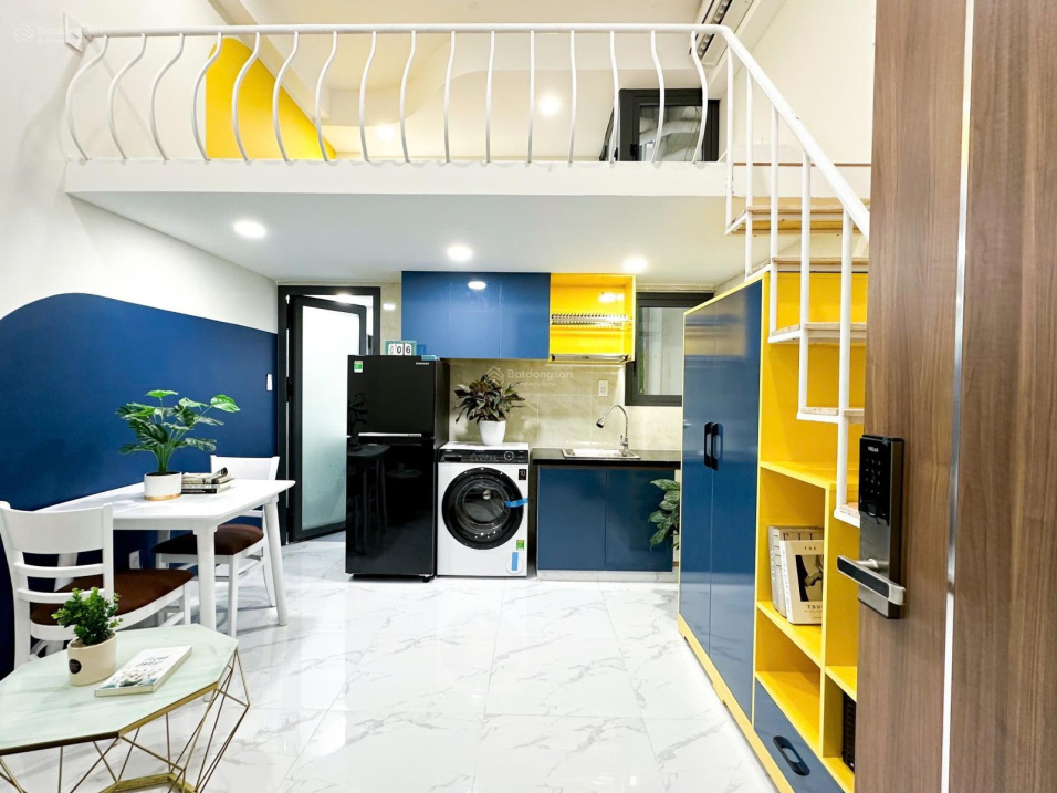 Modern Studio Apartment with Designer Interior