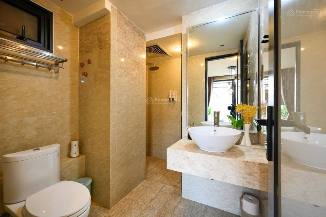 Modern Studio with Designer Interior in District 1