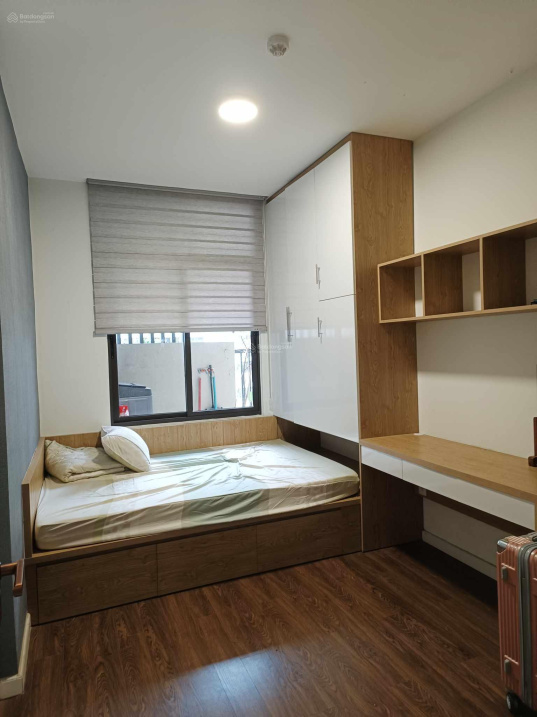 Modern 2-Bedroom Apartment with Designer Interior