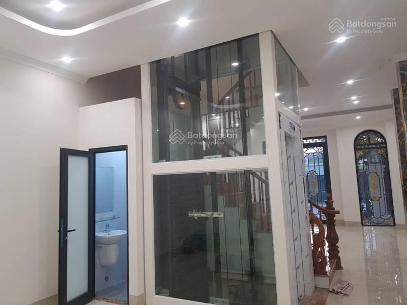 5-Floor Building with Elevator Near Thang Long University