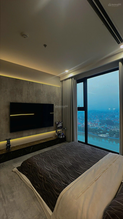 Modern Studio Apartment in Masteri West Heights, Fully Furnished