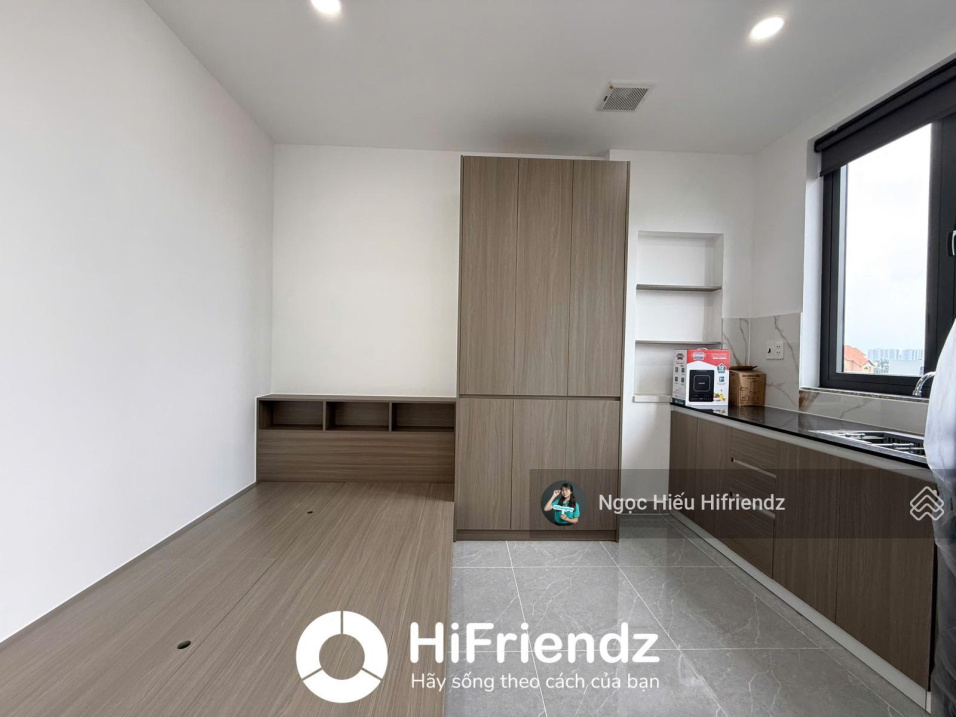 Studio Apartment with Balcony near Topaz Complex