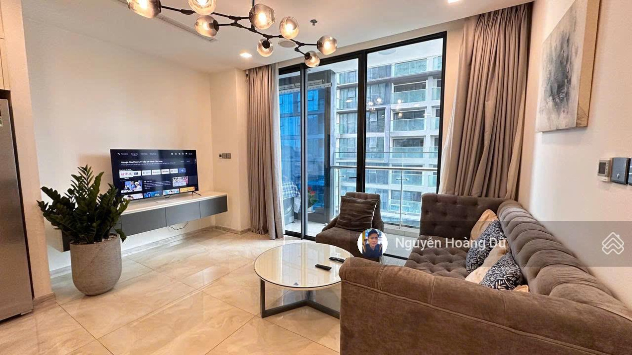 Modern 2-Bedroom Apartment in Vinhomes Golden River
